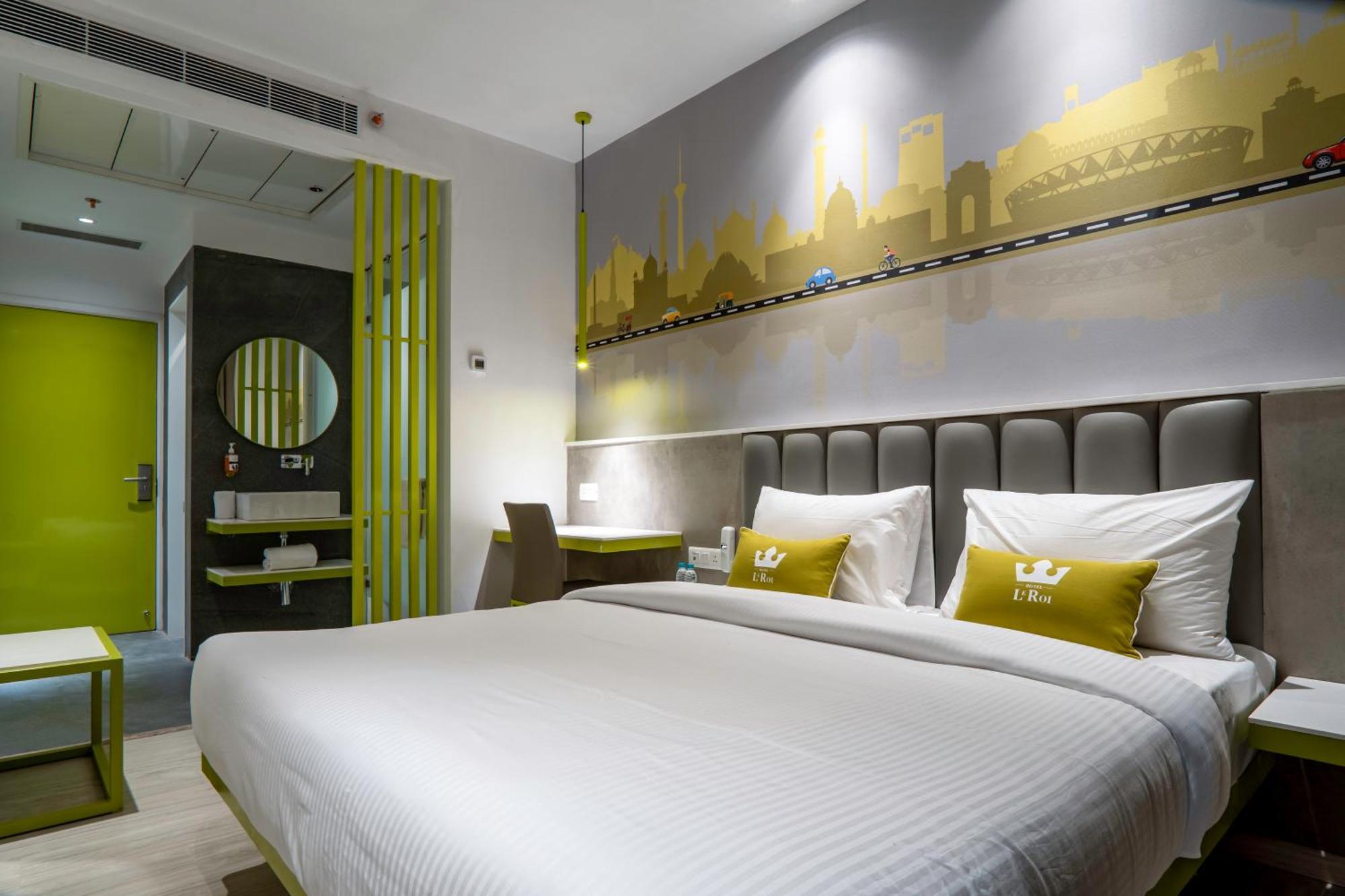 Hotel Le Roi Express Karol Bagh Delhi  Exterior photo